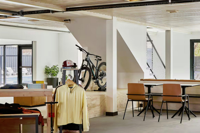 Slackline Moab, Outset Collection by Hilton — , 