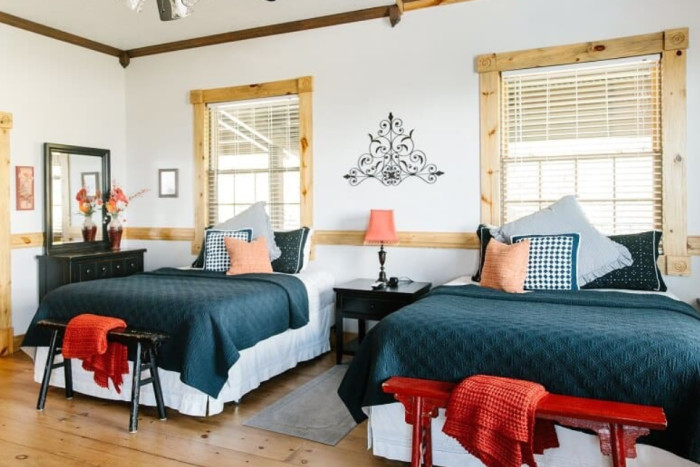 Whispering Oaks Ranch — , 